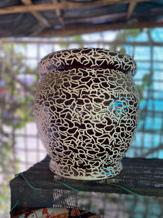 Black & White Pattern Ceramic Pot - Large (14 inches)